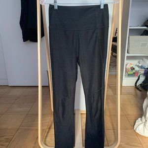 Outdoor Voices 7/8 Warmup Leggings